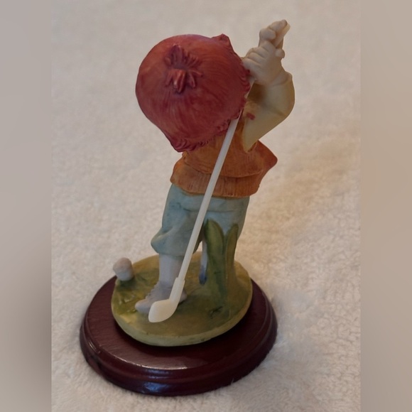 Charming Golfing Child Figurine - Multicolor - Picture 7 of 14